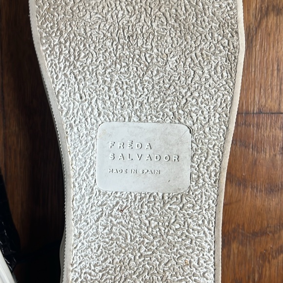 Esa D’orsay sneaker. Only used once. Cute and comfortable. - Picture 3 of 4